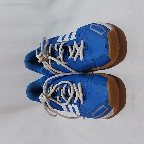 7. WILSON STORM RUNNERS! - Picture 3 of 6